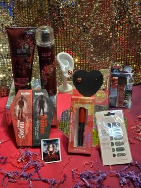 Vampire Diaries Beauty And Body Glam Set!!!